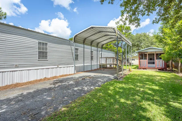 $185,000 | 2183 Oak Street, Carrabelle, FL 32322