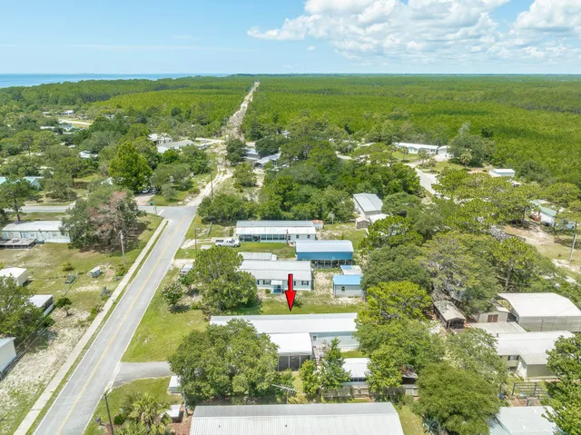 $185,000 | 2183 Oak Street, Carrabelle, FL 32322