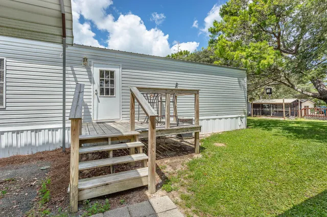 $185,000 | 2183 Oak Street, Carrabelle, FL 32322