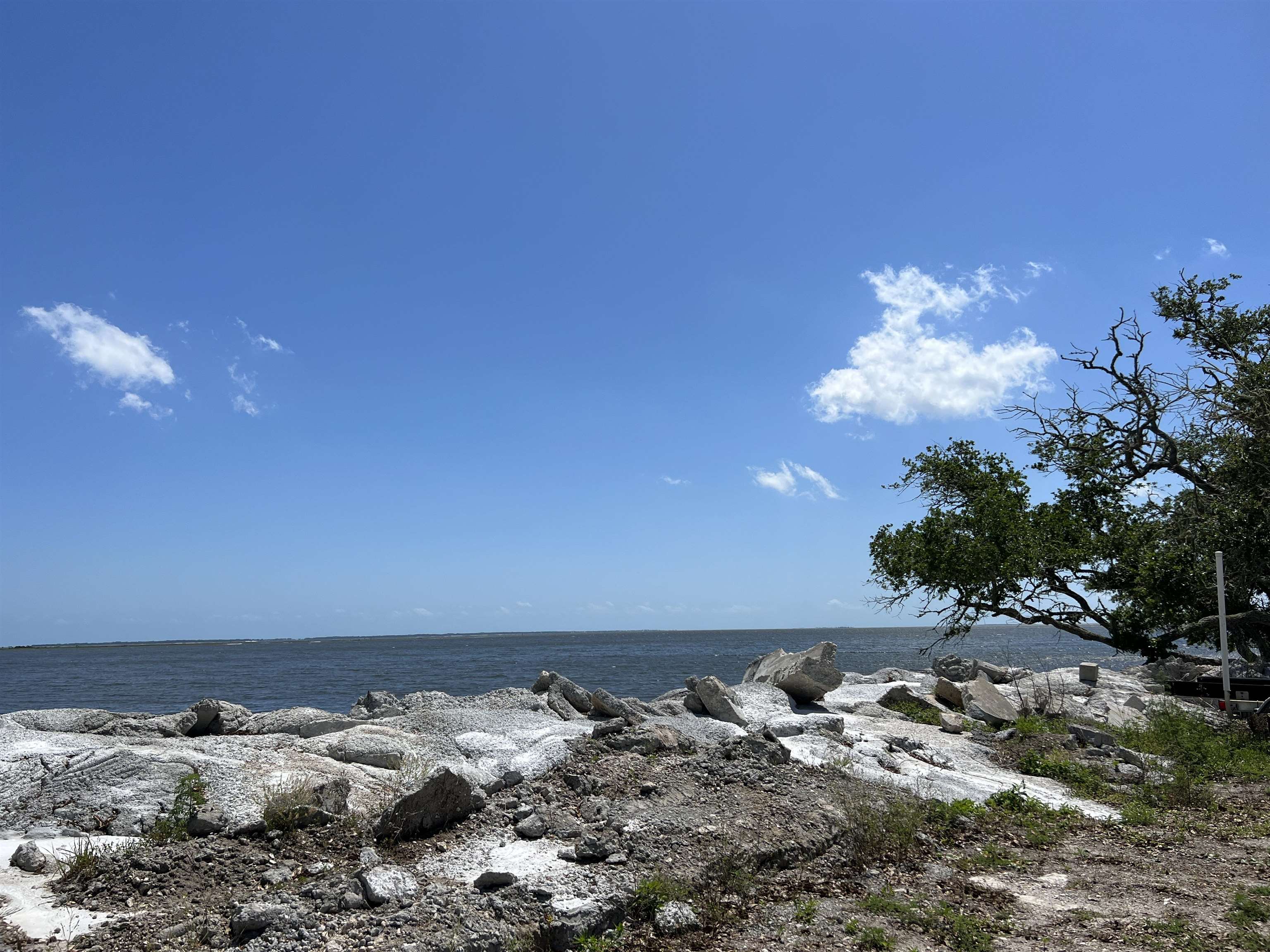 2183 Oak Street Carrabelle, FL 32322 - Photo 4 of 32