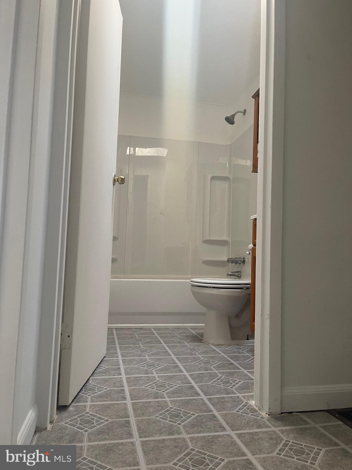 3103 Bero Road Halethorpe, MD 21227 - Photo 8 of 13