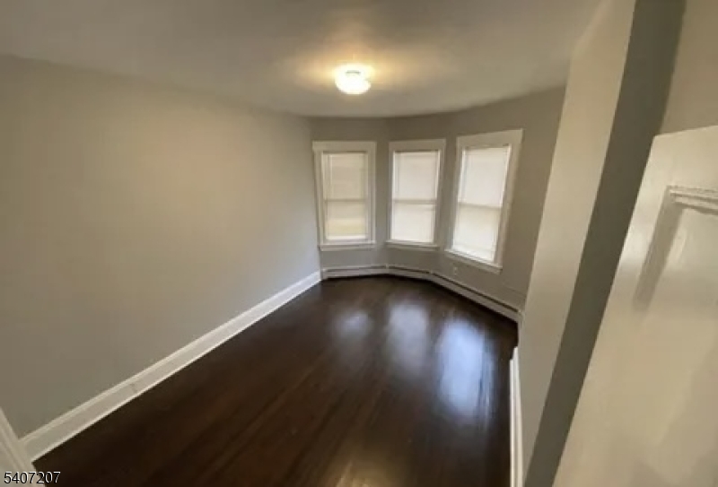 9 Harrison Place Clifton, NJ 07011 - Photo 3 of 6