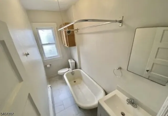 $1,900 | 9 Harrison Place, Clifton, NJ 07011