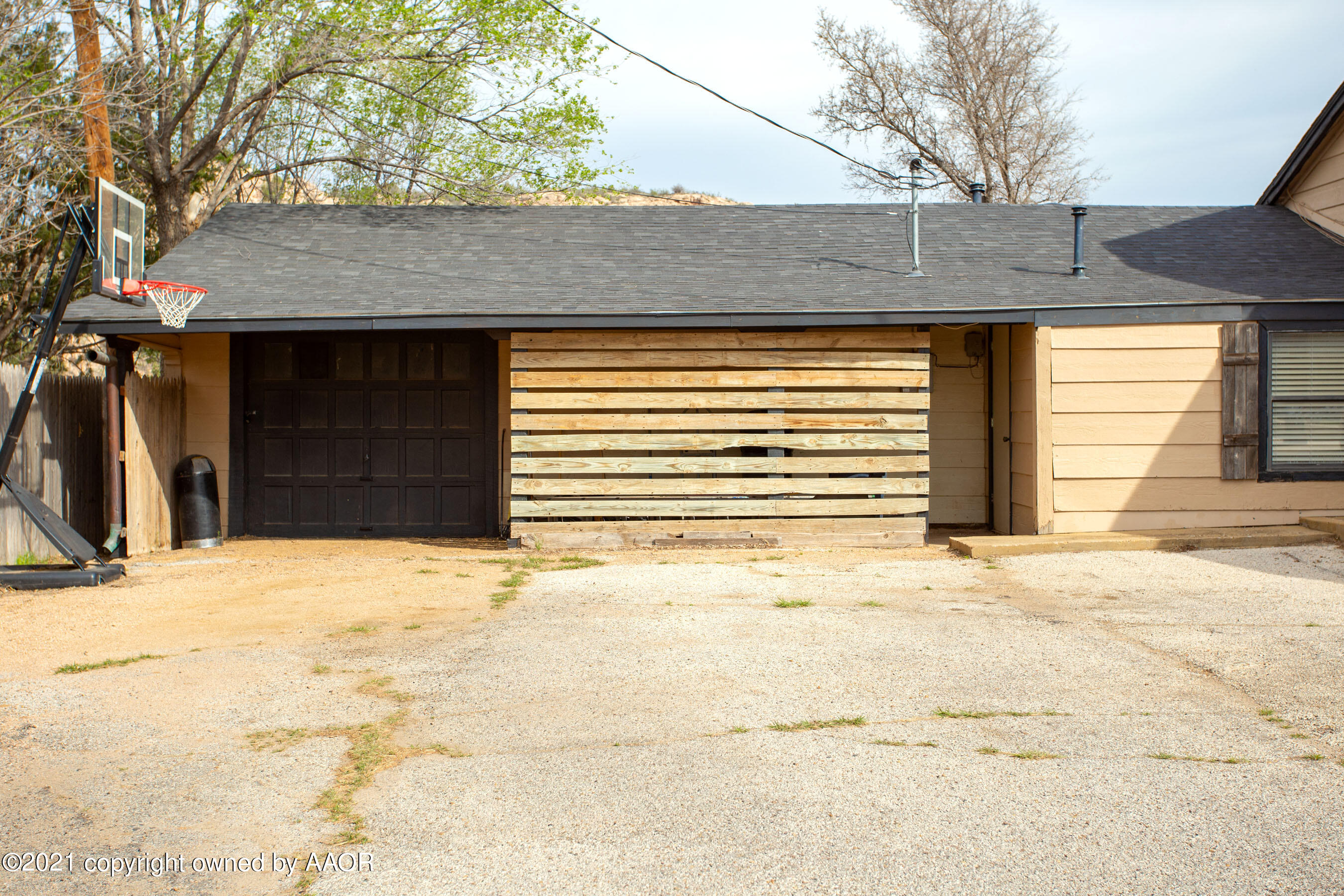 235 Cliffside Drive Amarillo, TX 79118 - Photo 36 of 39 a front view of a house