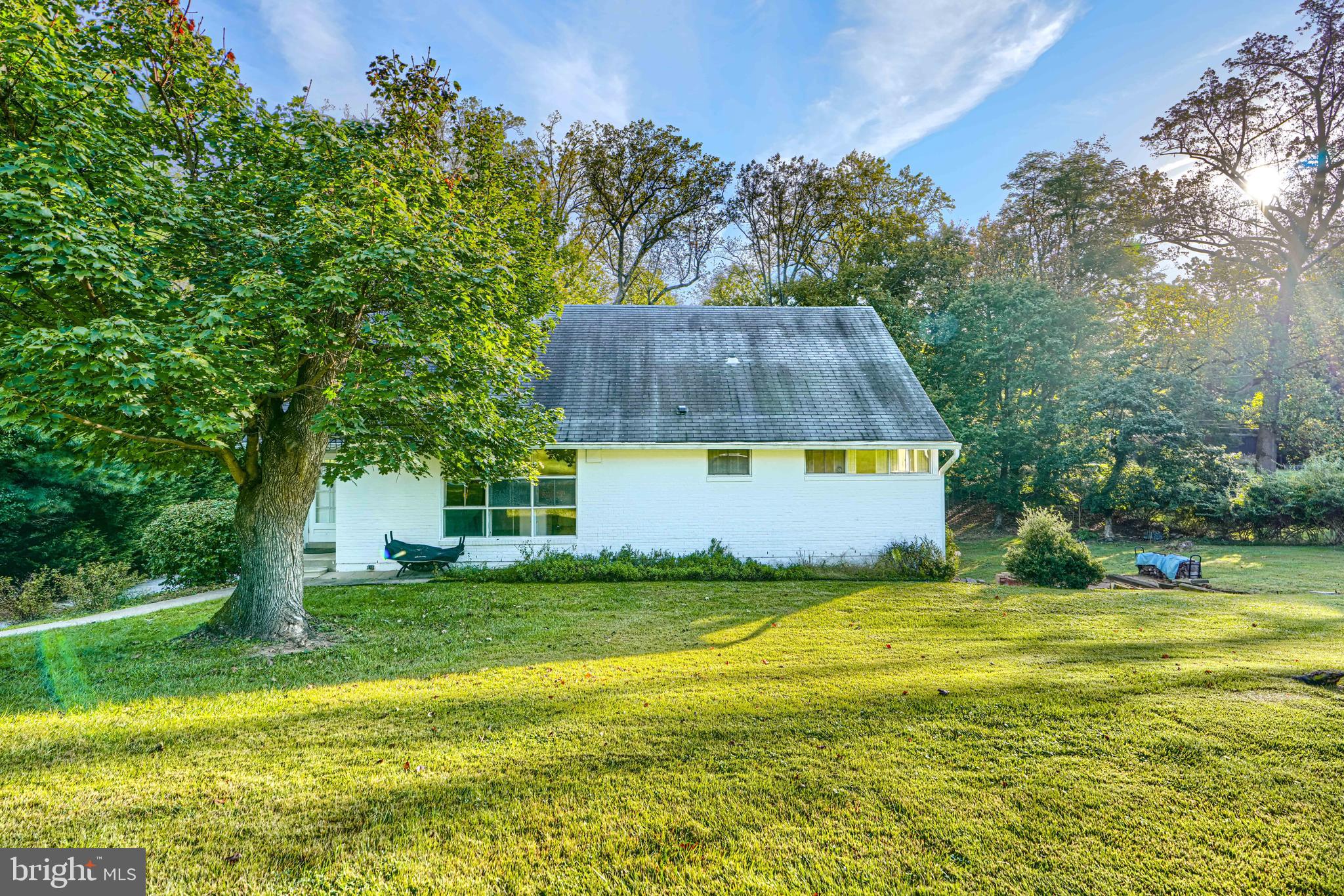 6015 Lakeview Road Baltimore, MD 21210 - Photo 4 of 63 Gallery Image 4