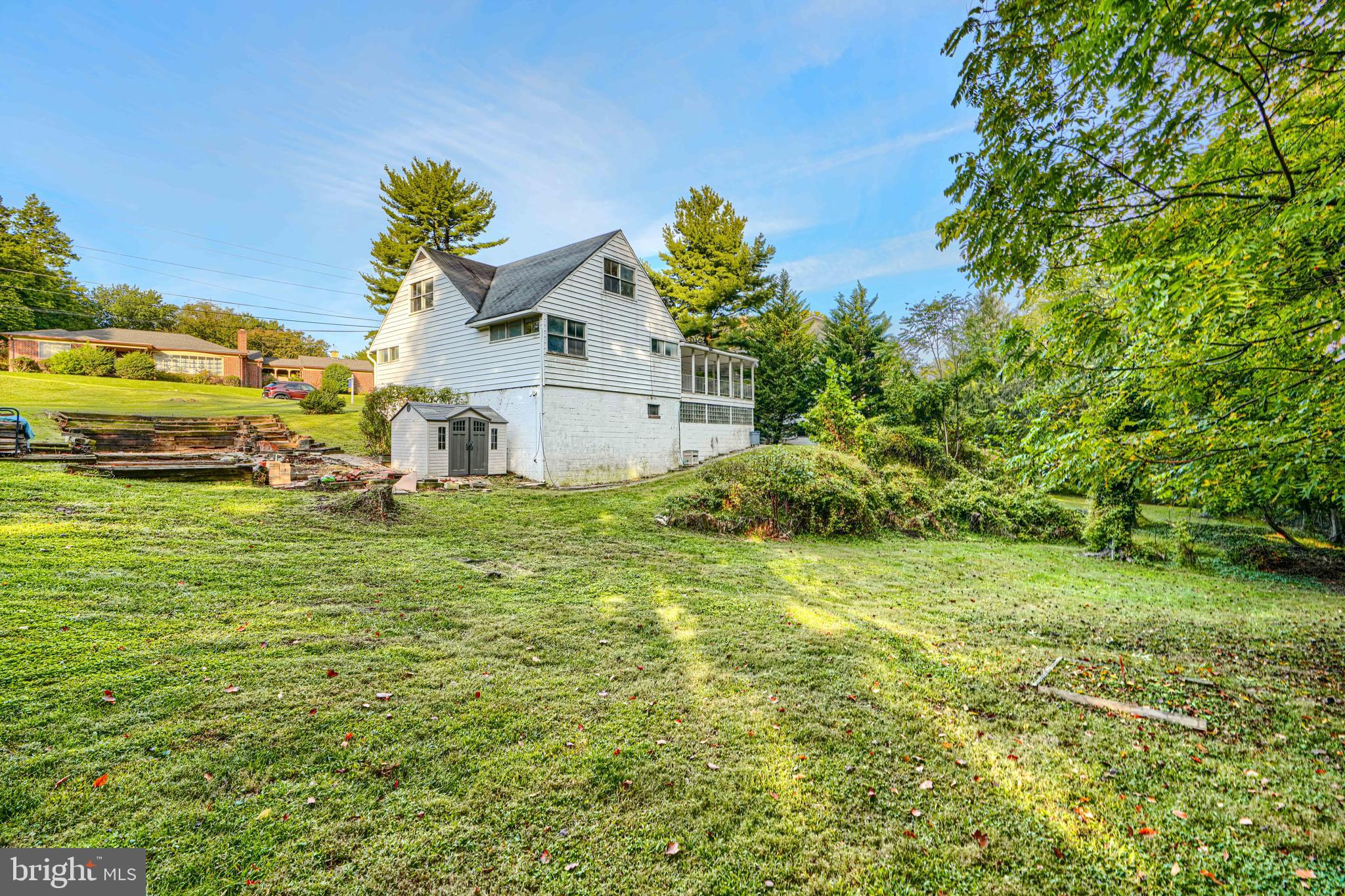 6015 Lakeview Road Baltimore, MD 21210 - Photo 6 of 63 Gallery Image 6