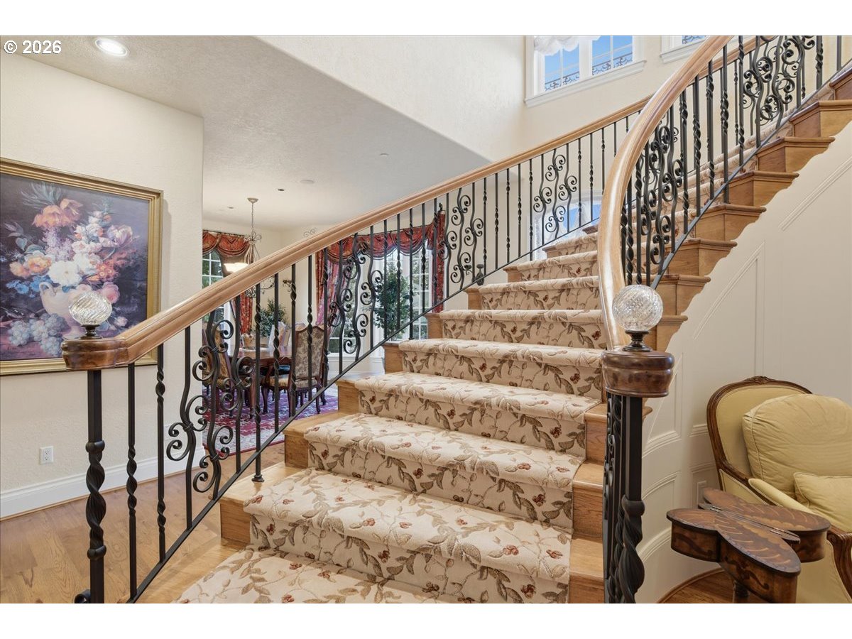 5807 Northwest El Rey Drive Camas, WA 98607 - Photo 36 of 48 Staircase