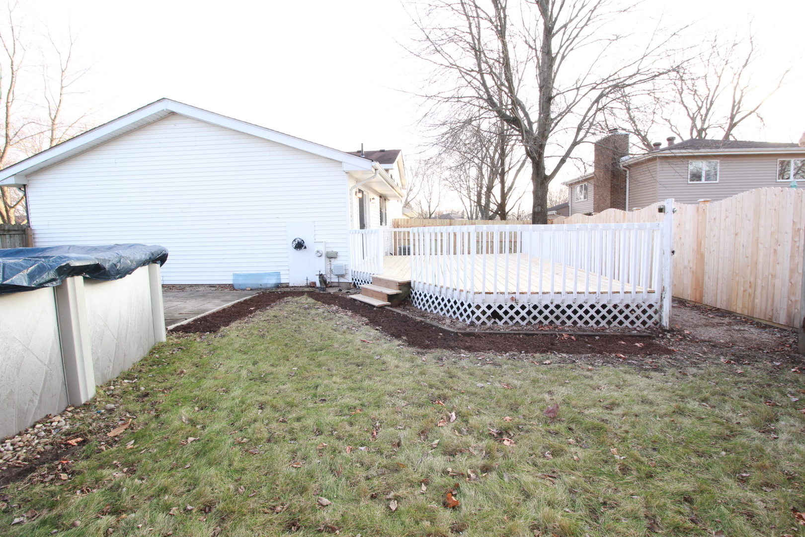 801 South Raven Road Shorewood, IL 60404 - Photo 4 of 5 a view of a backyard of a house