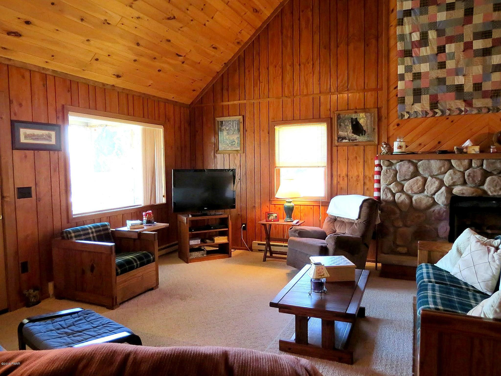 228 North Shore Road Hawley, PA 18428 - Photo 2 of 24