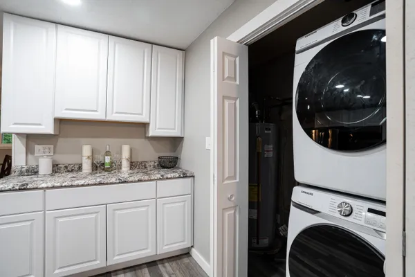 $369,900 | 2856 County Rd O South, Delavan, WI 53115