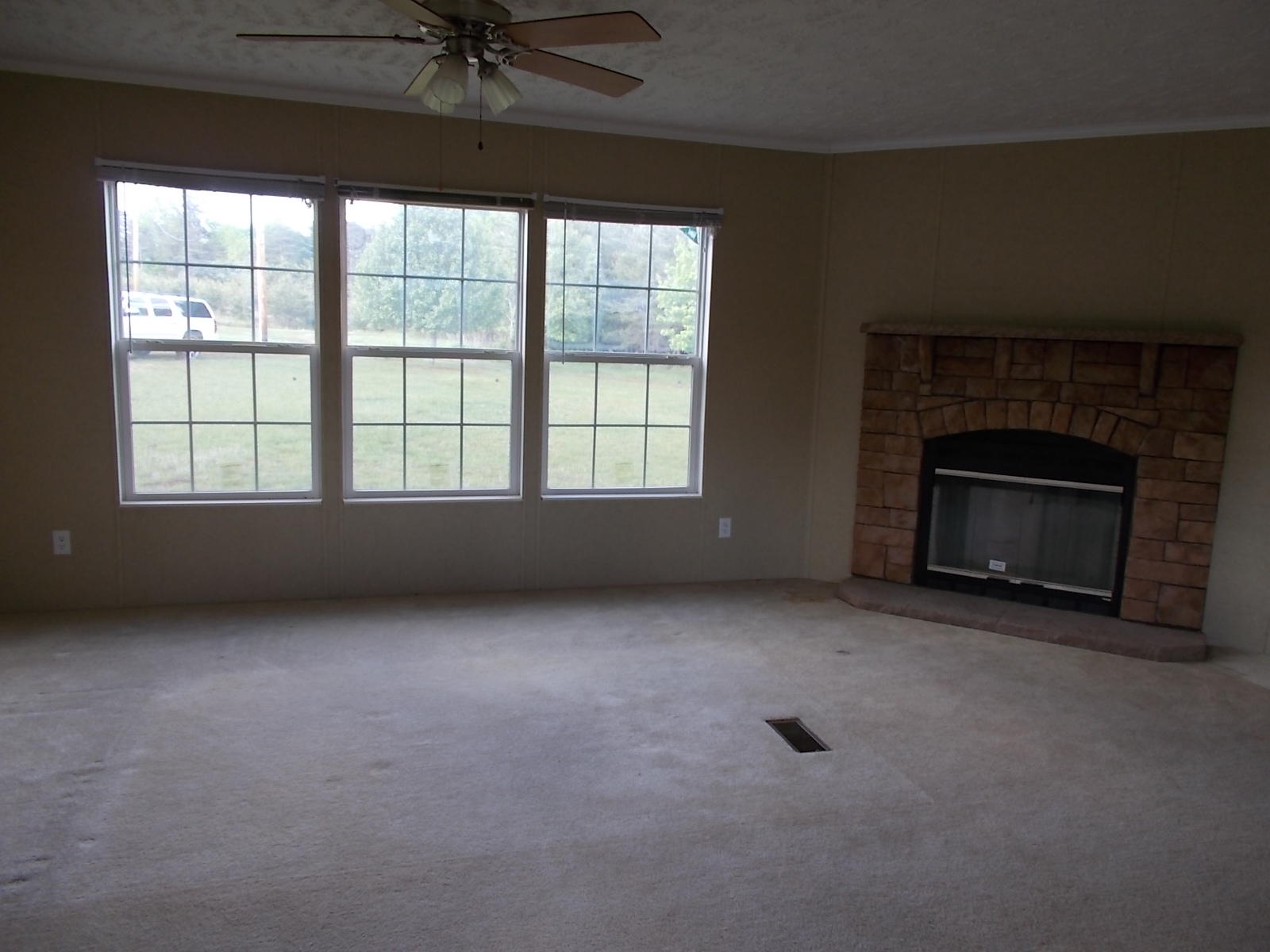660 Emmas Road Rocky Mount, VA 24151 - Photo 32 of 37 DSCN0617