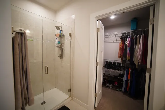 a view of walk in closet