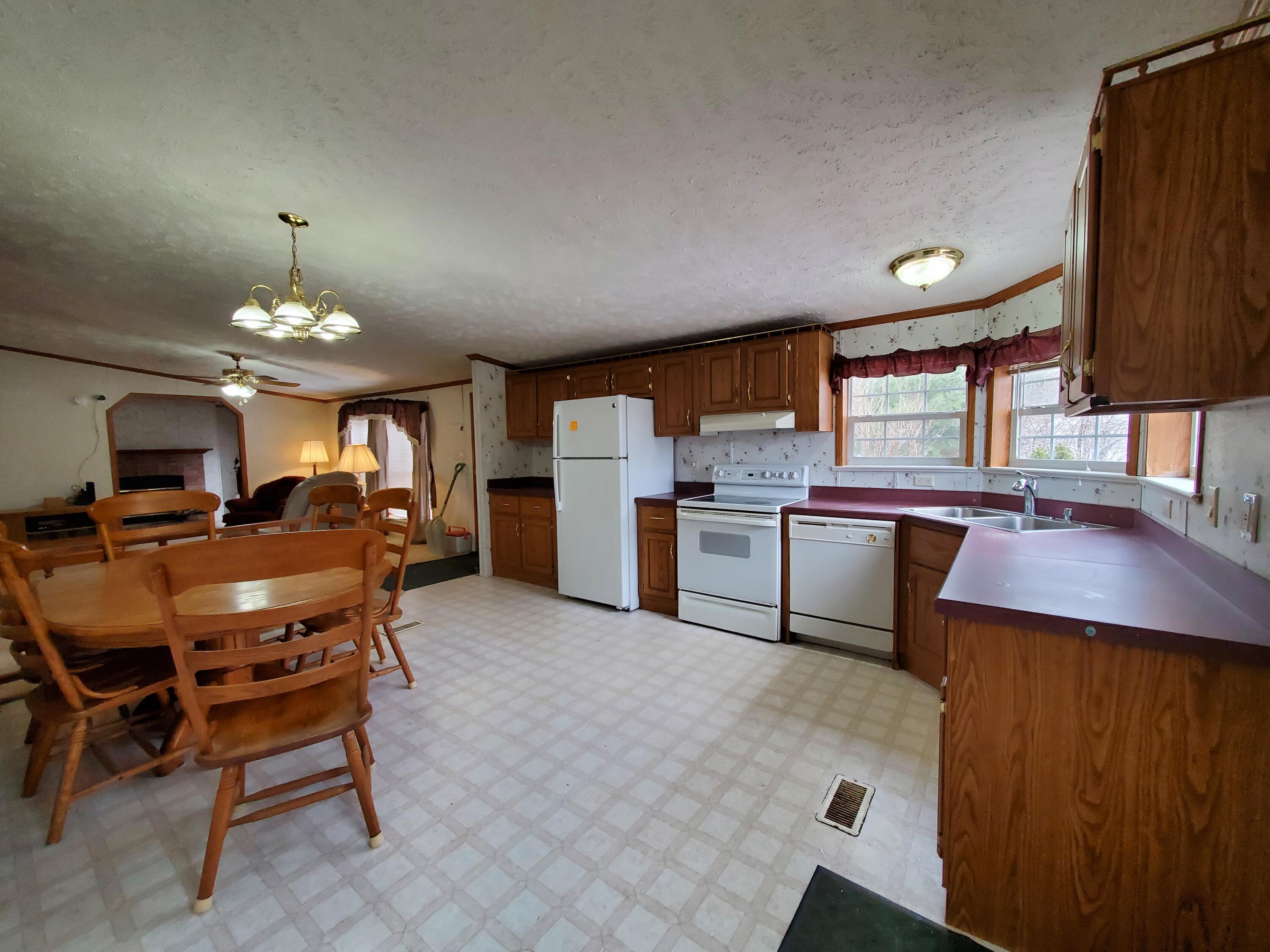 1268 N Road Mount Vernon, ME 04352 - Photo 3 of 16 20221229_111057