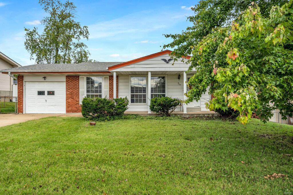 367 Forder Road St. Louis, MO 63129 - Photo 1 of 27 Gallery Image 1