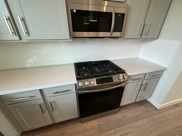 $3,400 | 3013 Hicks Street, Houston, TX 77007