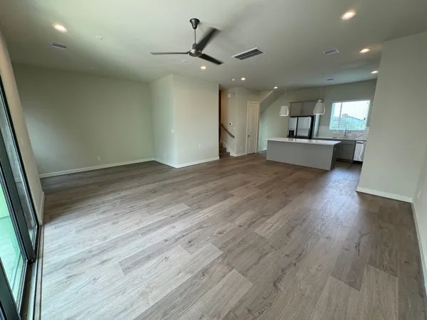 $3,400 | 3013 Hicks Street, Houston, TX 77007
