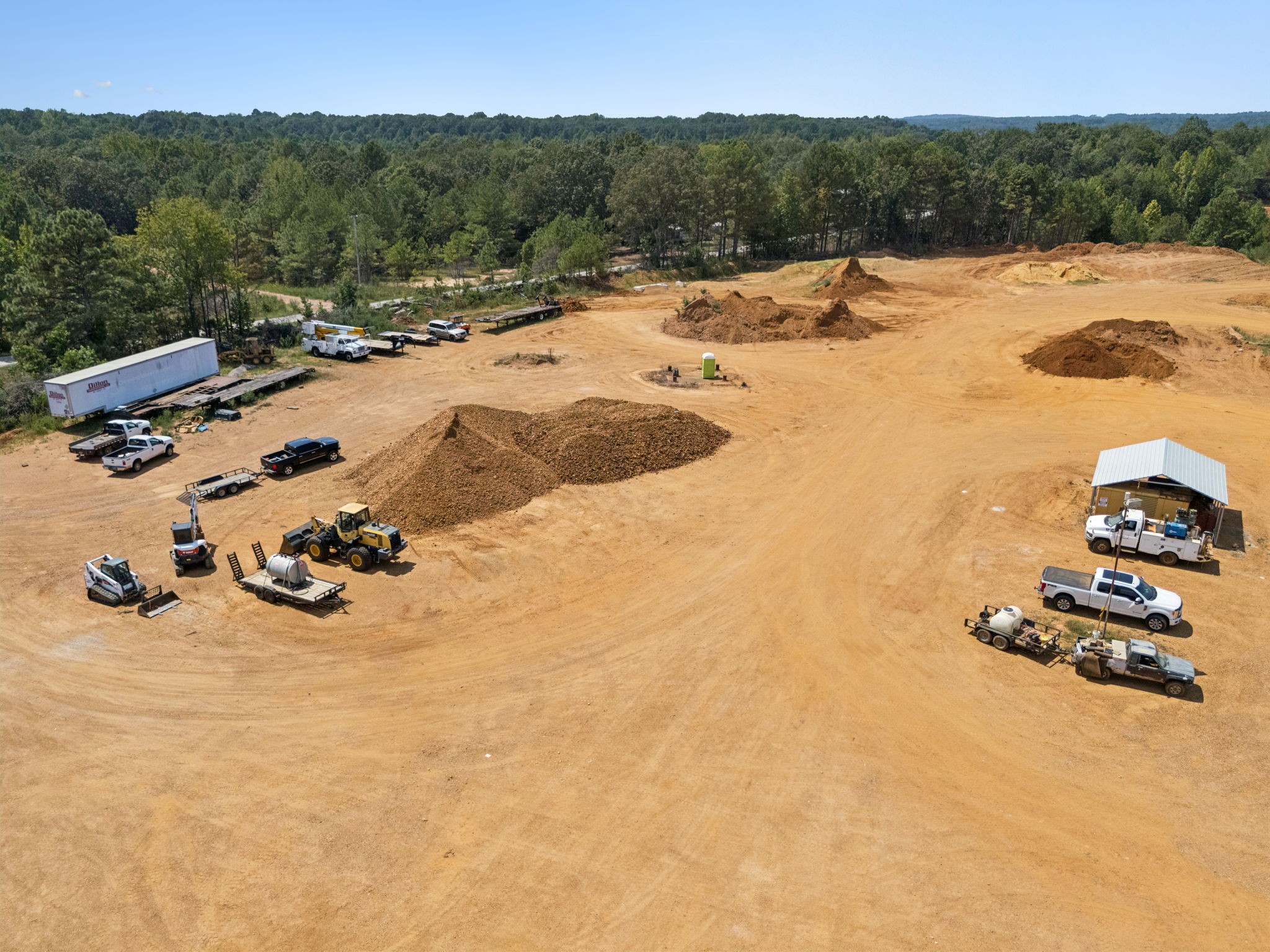410 Gladden Road Counce, TN 38326 - Photo 3 of 25 a view of a swimming pool and mountain