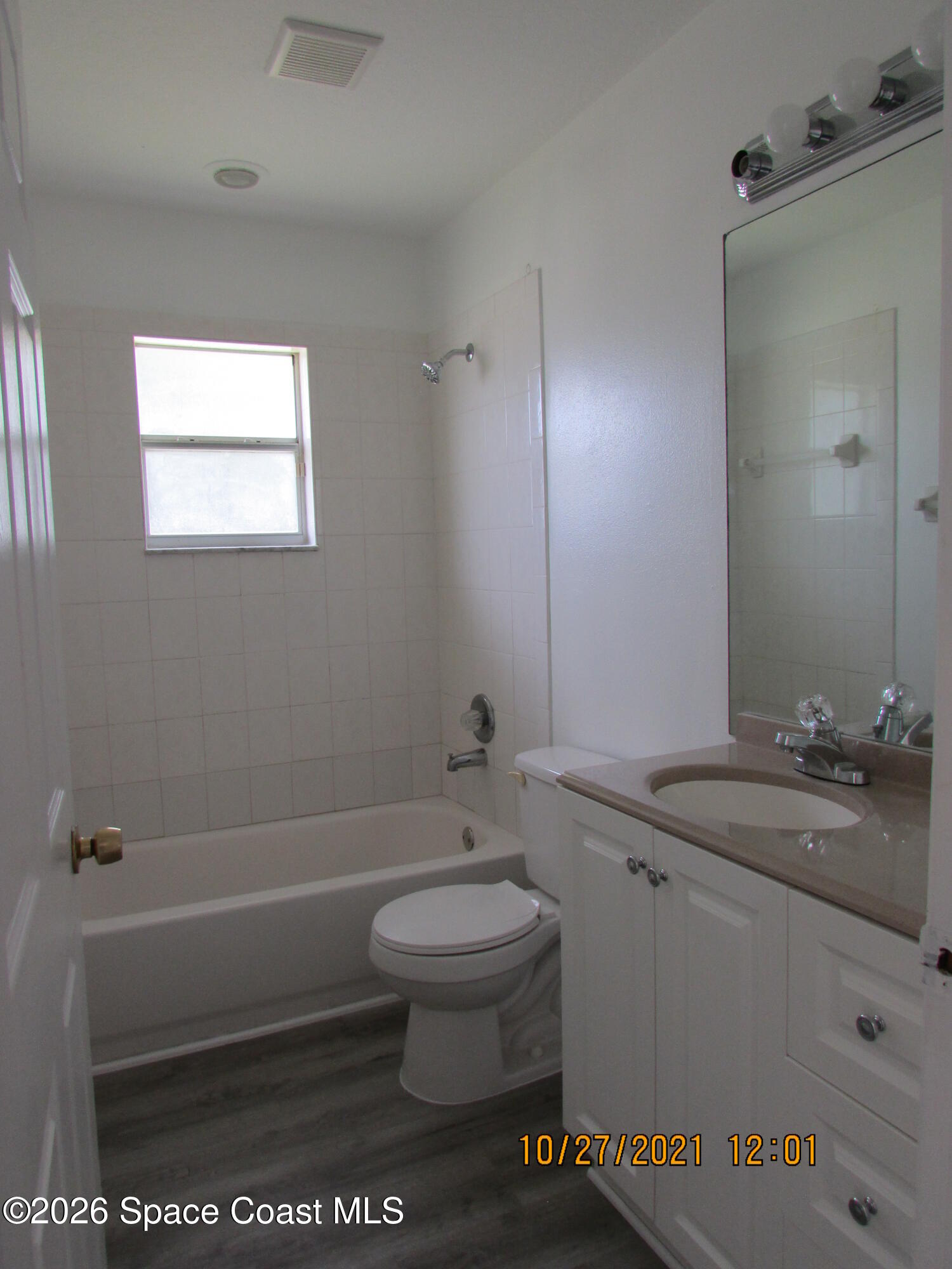 141 Scotch Street Southwest Palm Bay, FL 32908 - Photo 21 of 23 IMG_5569