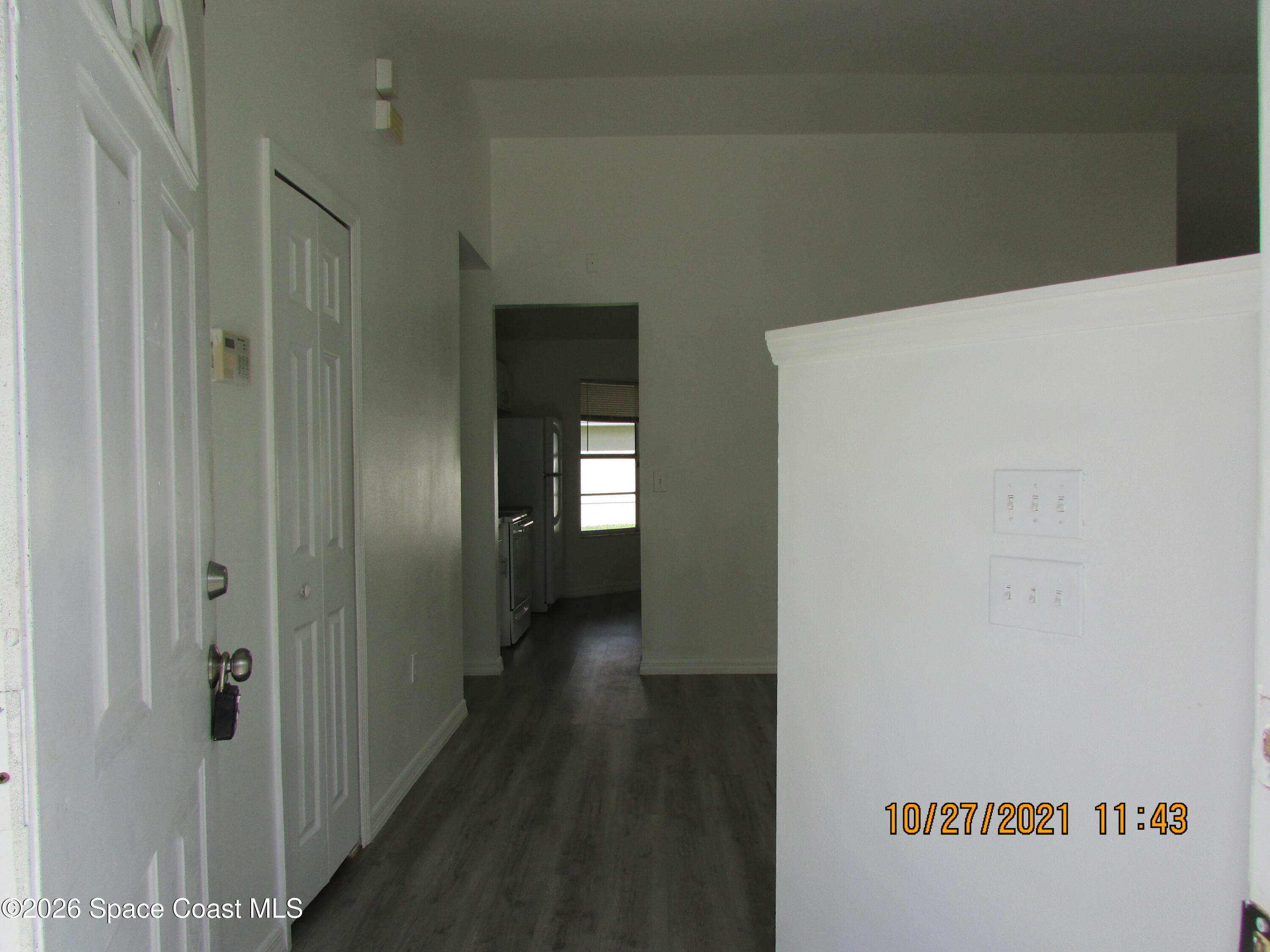 141 Scotch Street Southwest Palm Bay, FL 32908 - Photo 3 of 23 IMG_5545