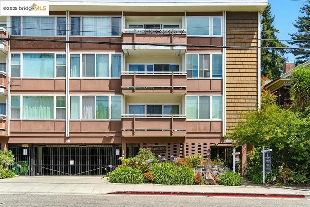 $725,000 | 2601 College Avenue, Unit 203, Berkeley, CA 94704
