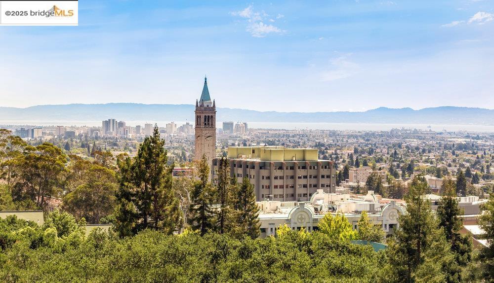 2601 College Avenue, Unit 203 Berkeley, CA 94704 - Photo 5 of 38 View of city with a mountainous background