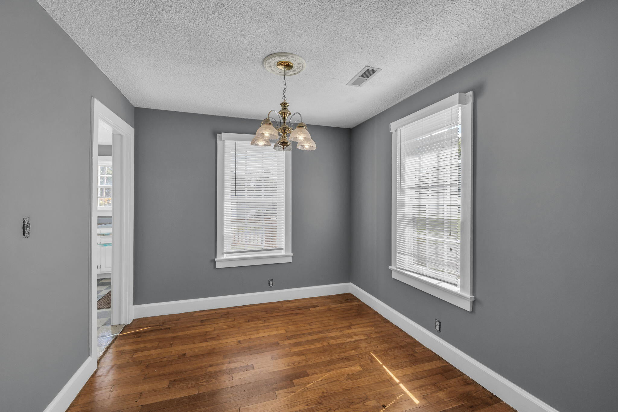 1906 McBrien Road Chattanooga, TN 37412 - Photo 8 of 31 Dining Room