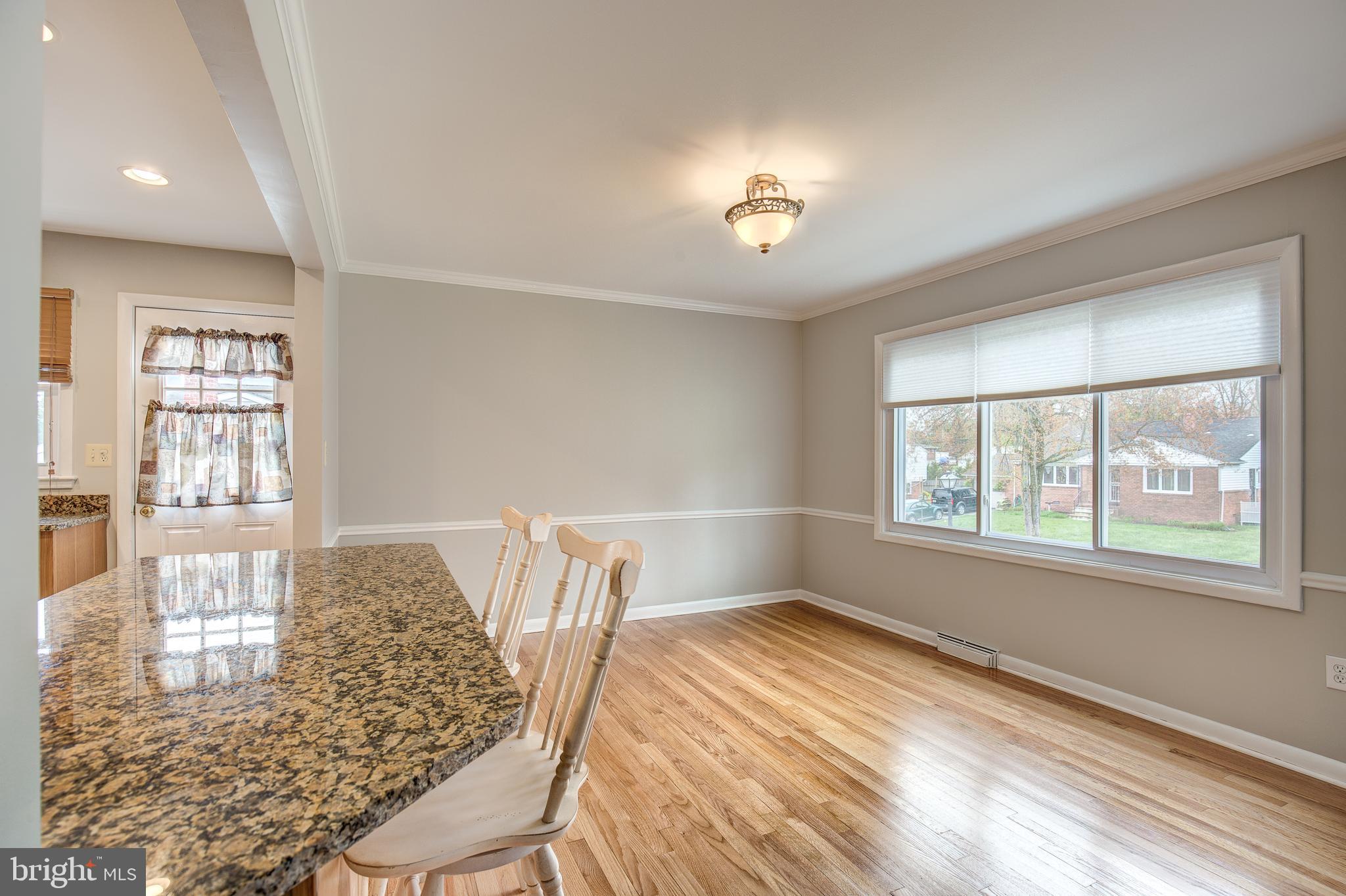 4510 Dresden Road Baltimore, MD 21208 - Photo 11 of 32 Dining Room - w/Granite Breakfast Bar
