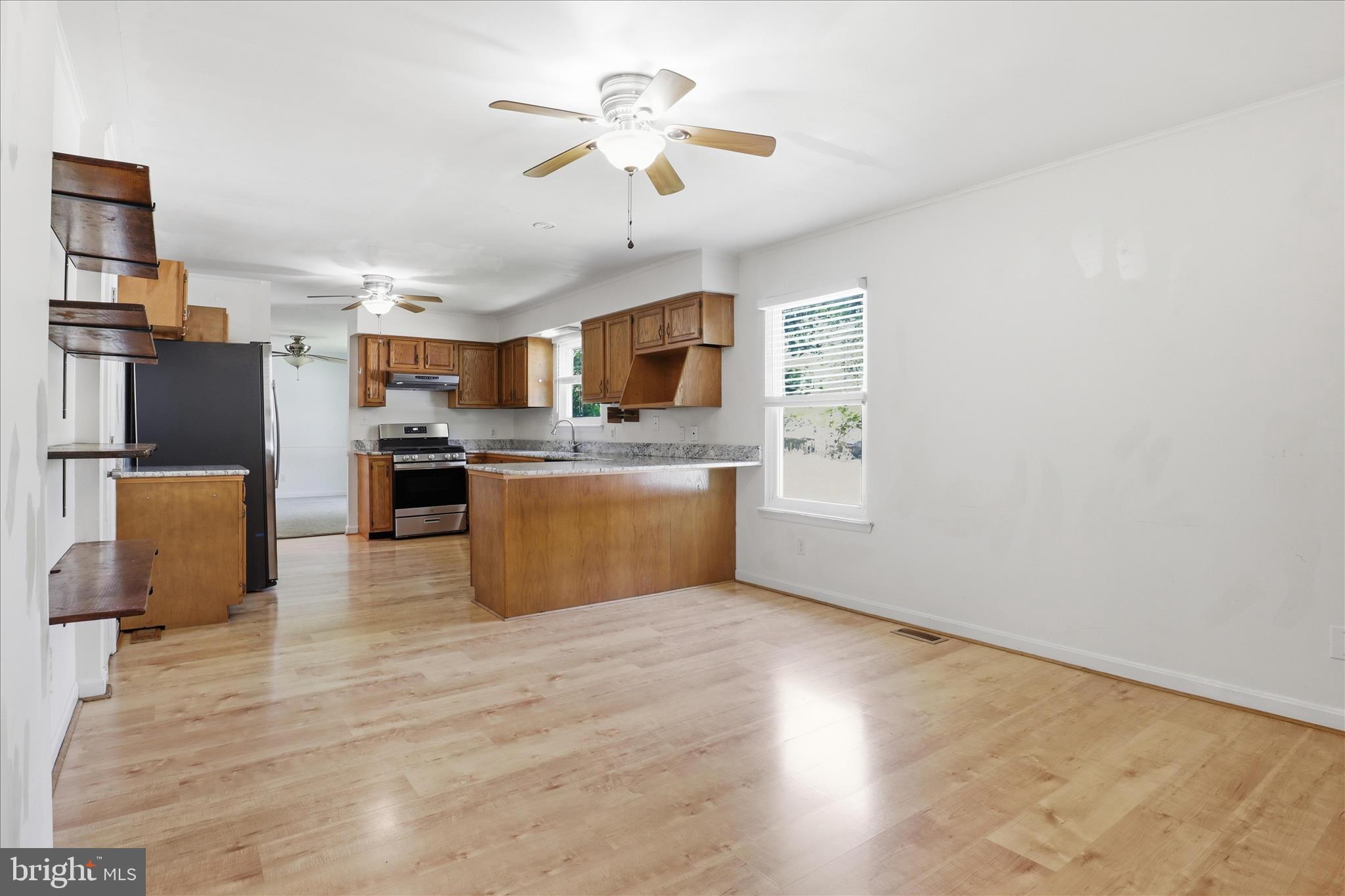 18507 Amidon Avenue Triangle, VA 22172 - Photo 11 of 42