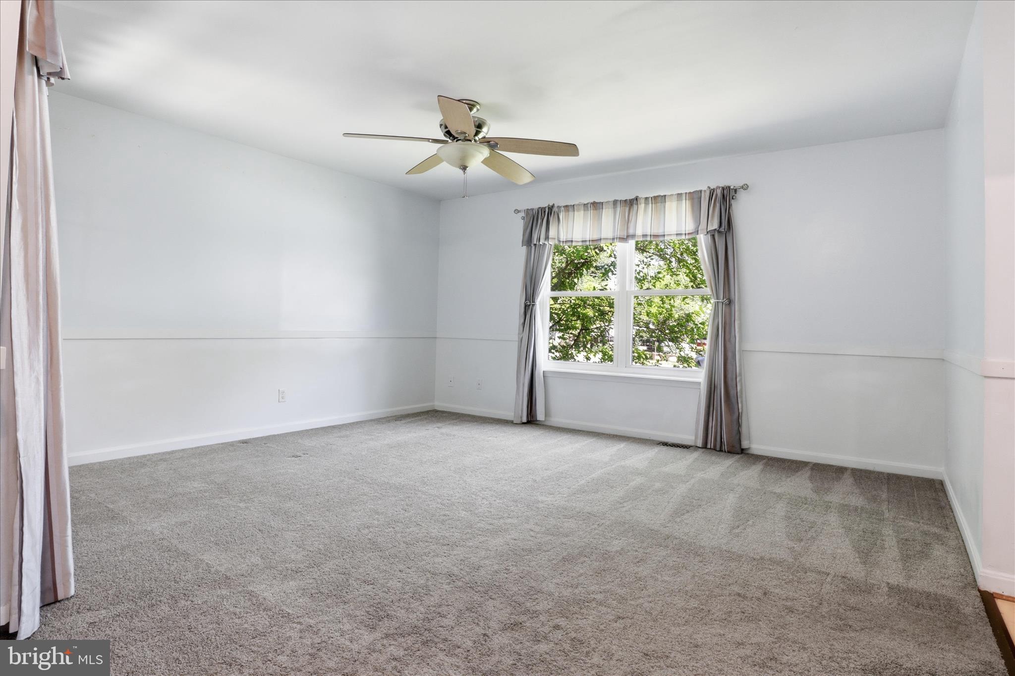 18507 Amidon Avenue Triangle, VA 22172 - Photo 5 of 42