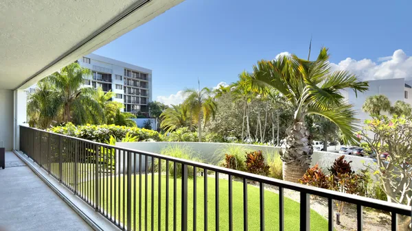 $650,000 | 1300 Jimmy Buffett Mem Highway, Unit 119, Jupiter, FL 33477