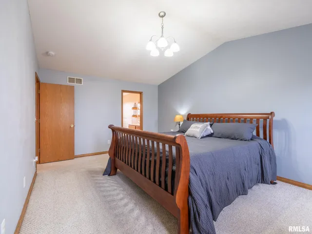 $325,000 | 2215 County Road 600 North, Secor, IL 61771