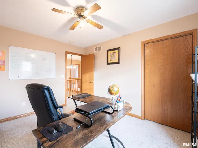 $325,000 | 2215 County Road 600 North, Secor, IL 61771