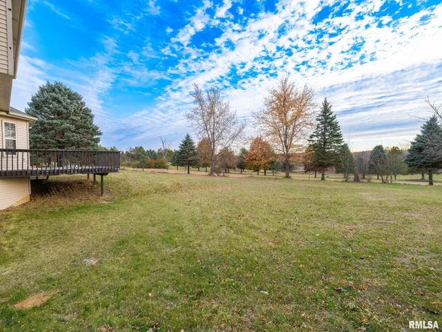 $325,000 | 2215 County Road 600 North, Secor, IL 61771