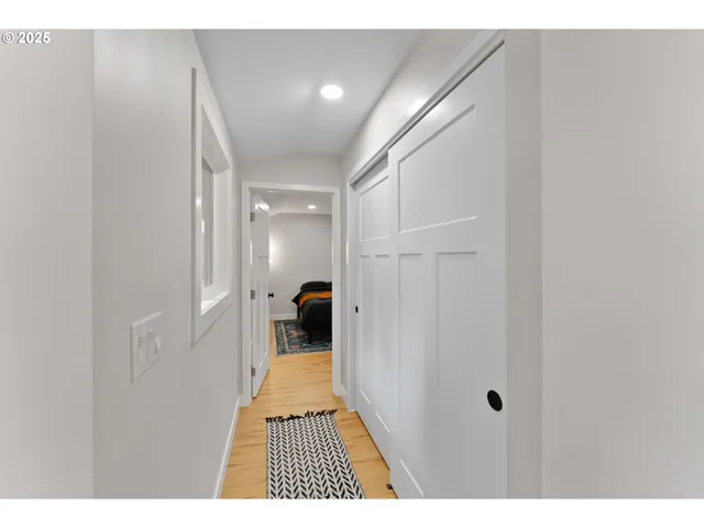 $322,000 | 1303 Southeast Strong Avenue, Roseburg, OR 97470