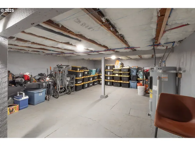 $322,000 | 1303 Southeast Strong Avenue, Roseburg, OR 97470