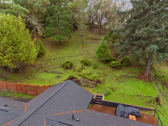 $322,000 | 1303 Southeast Strong Avenue, Roseburg, OR 97470