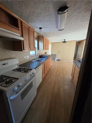 $435,000 | 8215 Schell Road, Pleasant Valley, MO 64068