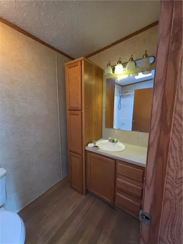 $435,000 | 8215 Schell Road, Pleasant Valley, MO 64068