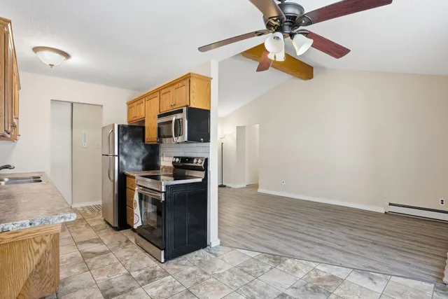 $149,000 | 810 Old Settlers Trail, Unit 5, Hopkins, MN 55343