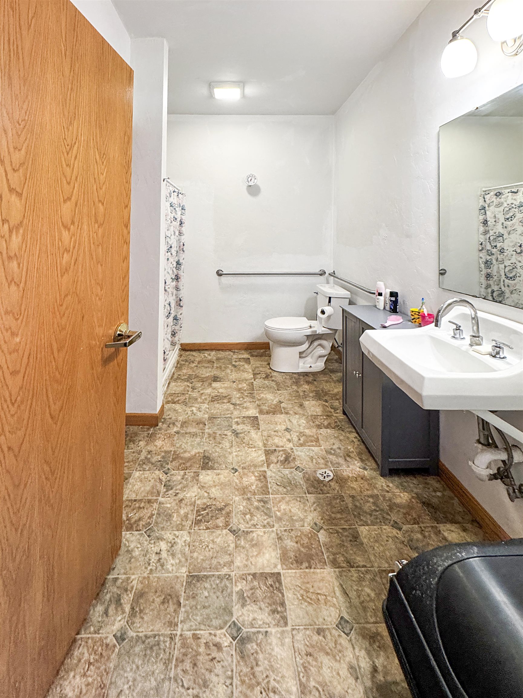 W7840 Airport Road Crivitz, WI 54114 - Photo 6 of 18