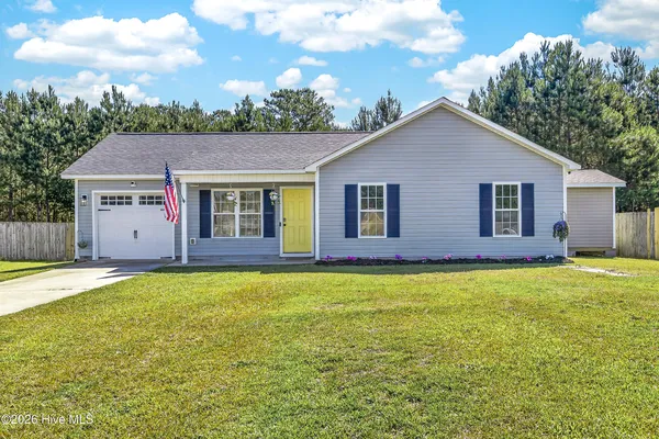 $238,500 | 507 Cherry Blossom Lane, Richlands, NC 28574