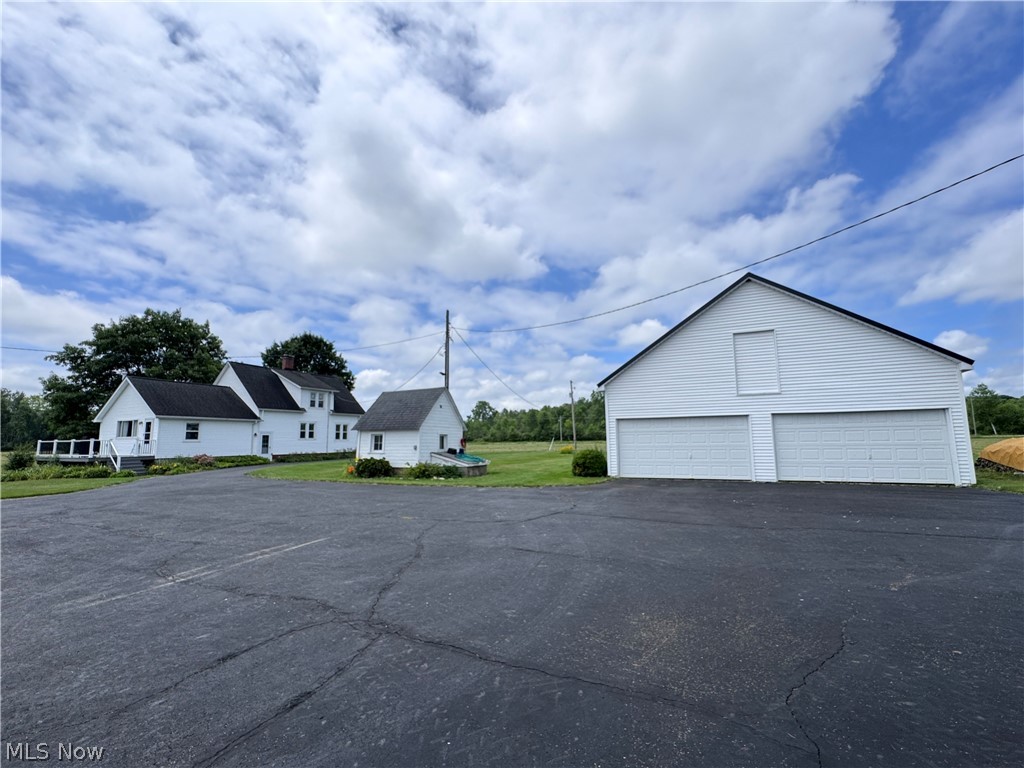 10803 Kile Road Chardon, OH 44024 - Photo 11 of 40