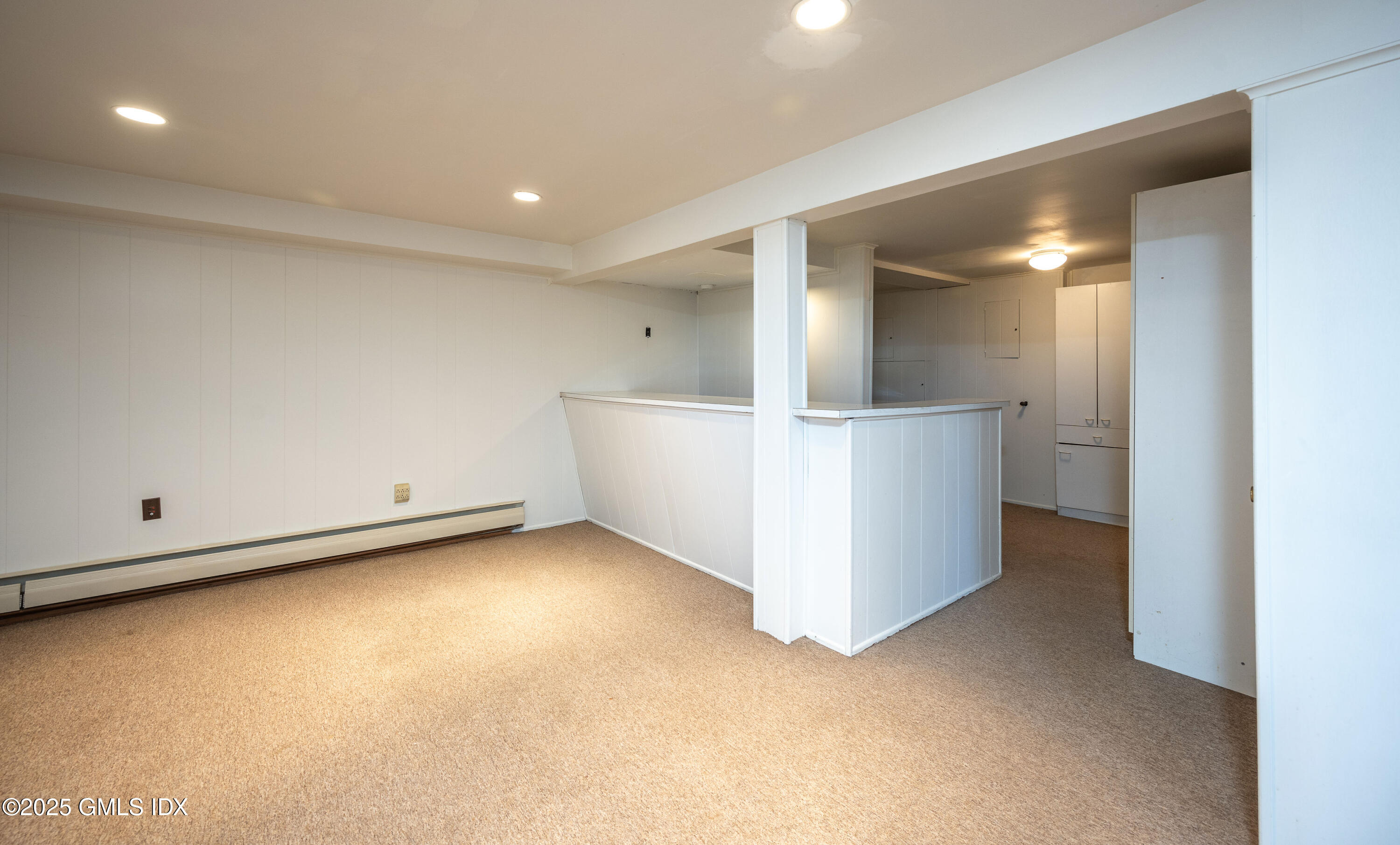 46 Cambridge Road Stamford, CT 06902 - Photo 25 of 29