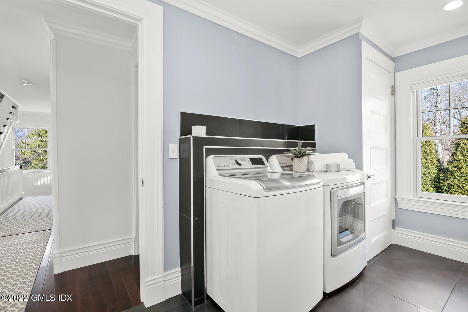 9 Park Place Greenwich, CT 06830 - Photo 25 of 29 Second Level Laundry