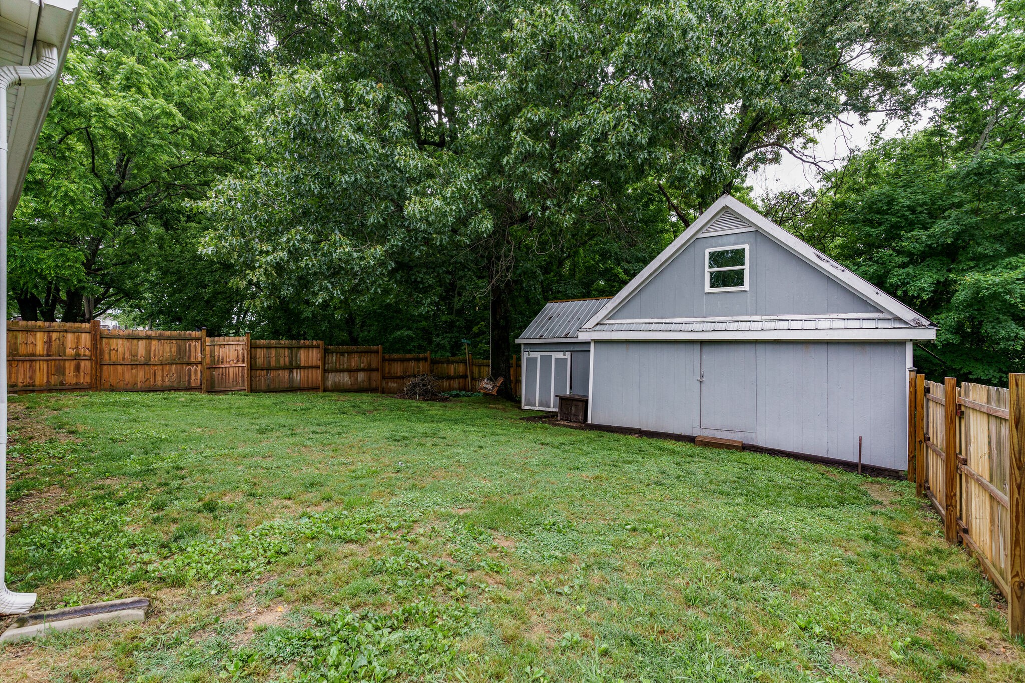 1521 Hogan Road Burns, TN 37029 - Photo 32 of 33 a front view of a house with yard