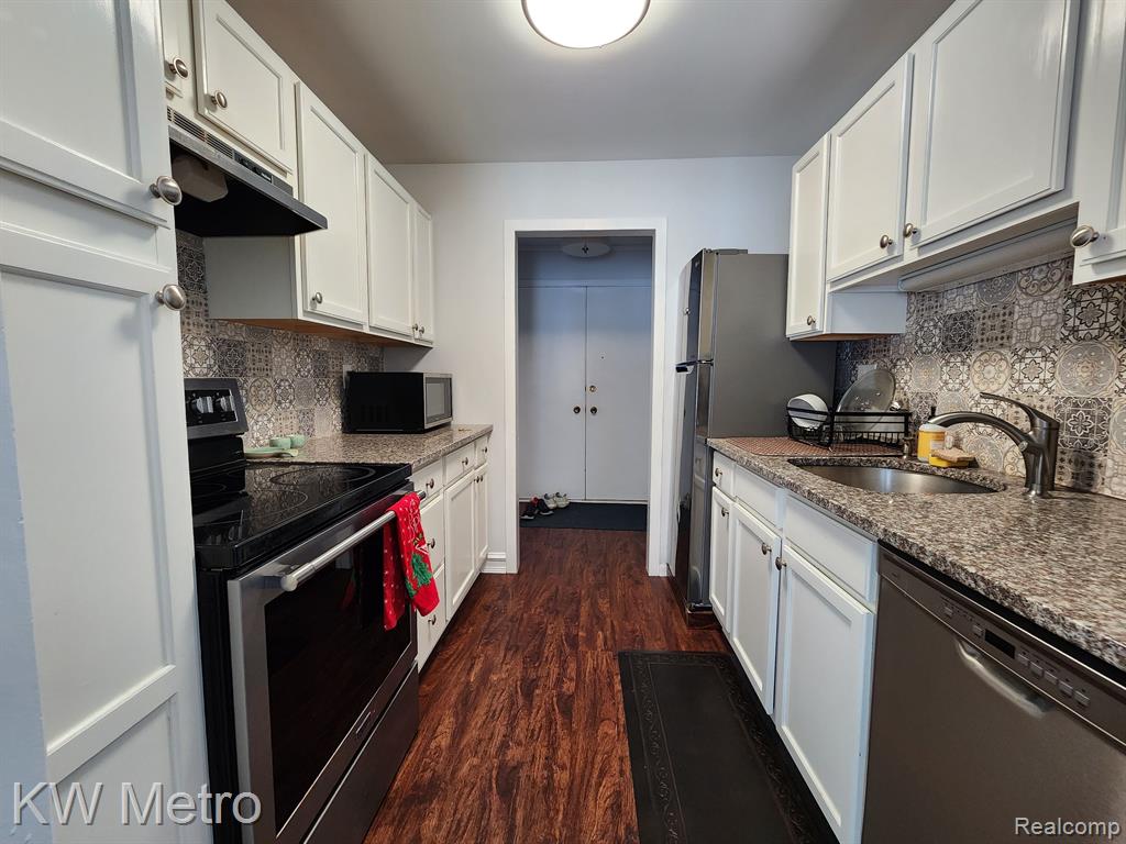 2934 Mt Hope Road, Unit 110 Okemos, MI 48823 - Photo 9 of 46