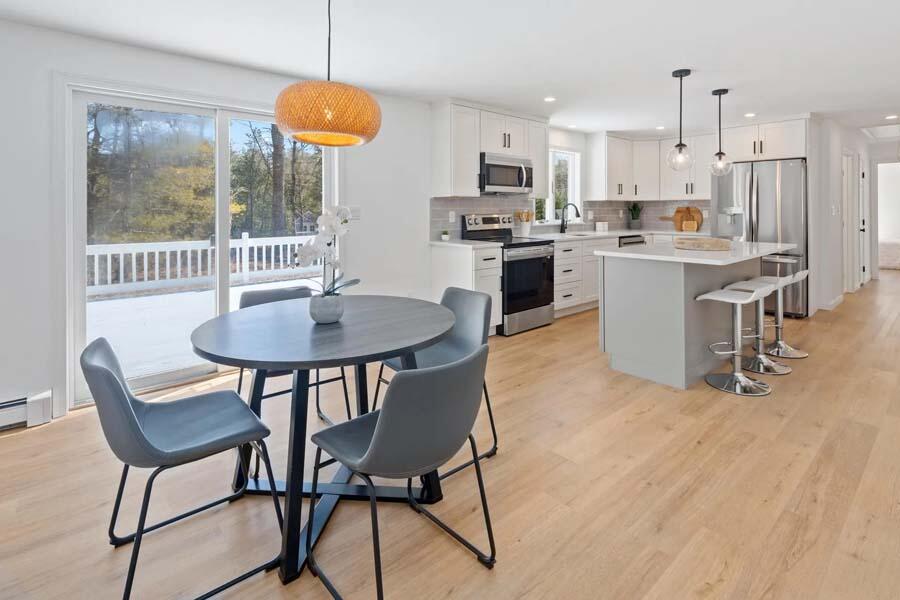 124 Mashpee Neck Road Mashpee, MA 02649 - Photo 10 of 36 Dining Area to Deck