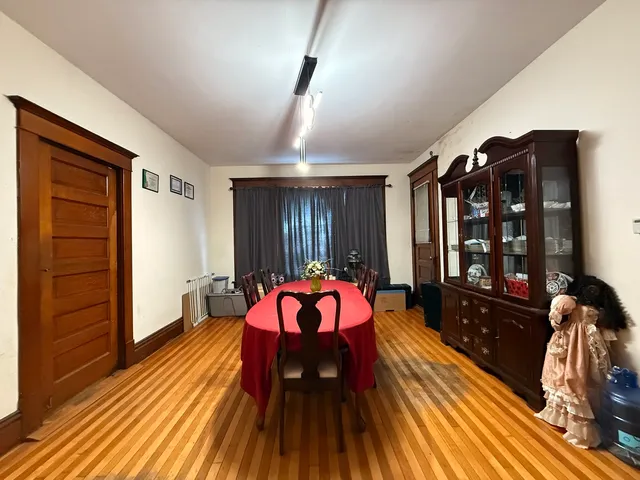 $109,000 | 319 West Washington Street, Clinton, IL 61727