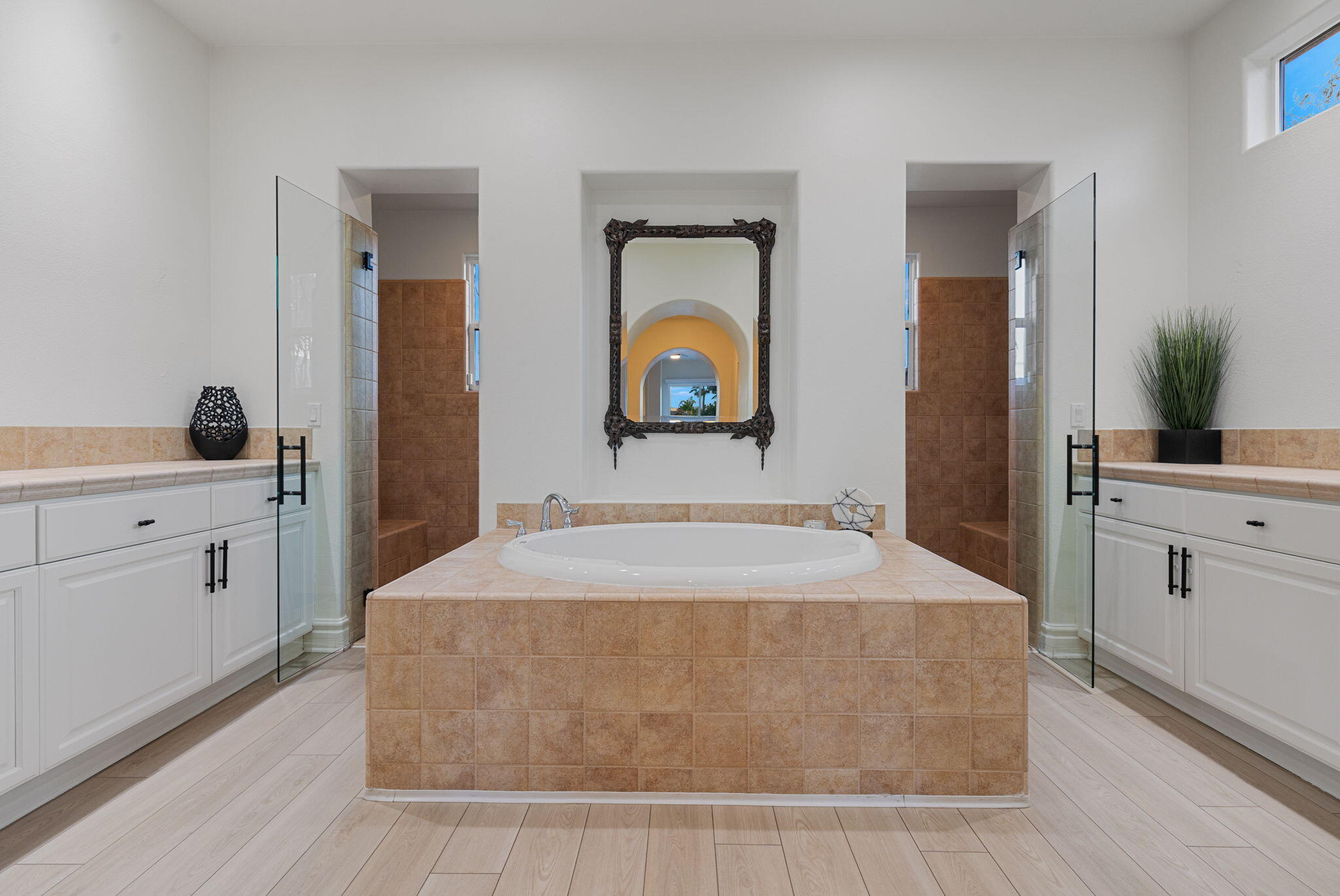 6 Via Santa Ramona Rancho Mirage, CA 92270 - Photo 15 of 60 prim-bath-mls