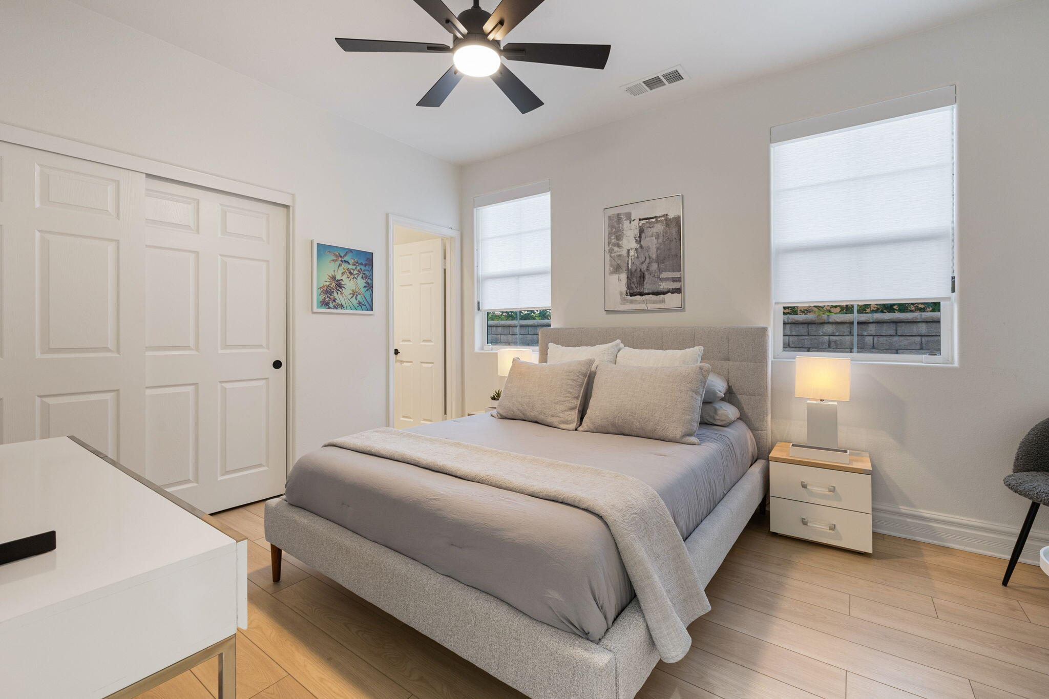 6 Via Santa Ramona Rancho Mirage, CA 92270 - Photo 23 of 60 a bedroom with a bed and a table